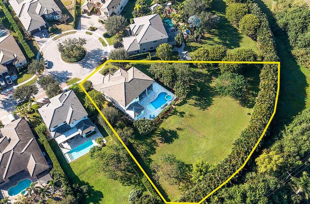 9588 Equus Circle, Boynton Beach, FL 33472