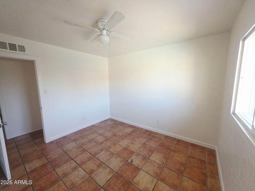 2014 W WILLOW Avenue, Phoenix, AZ 85029 — photo 4