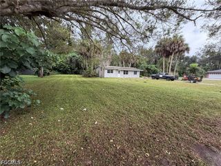 102 Little Grove LN, North Fort Myers, FL 33917