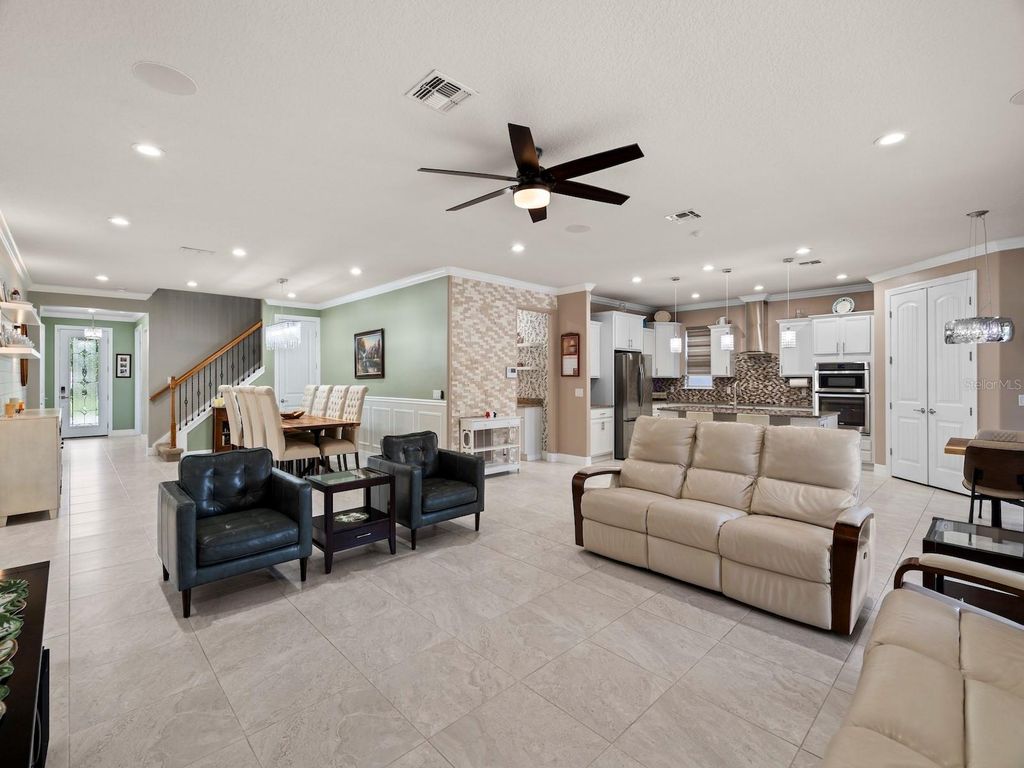 Image 15 of property listing at 2618 MEAD AVENUE, St Cloud, FL 34771