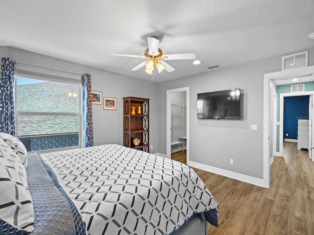 Image 36 of property listing at 2618 MEAD AVENUE, St Cloud, FL 34771