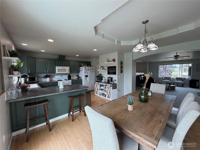 14406 145th Street E, Orting, WA 98360