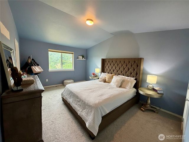 14406 145th Street E, Orting, WA 98360