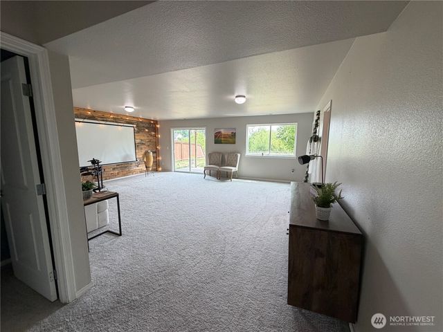 14406 145th Street E, Orting, WA 98360