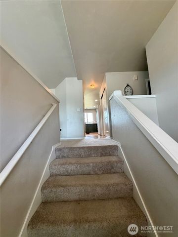 14406 145th Street E, Orting, WA 98360