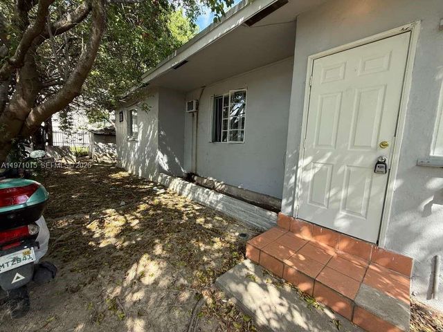1751 NW 29th St H, Miami, FL 33142