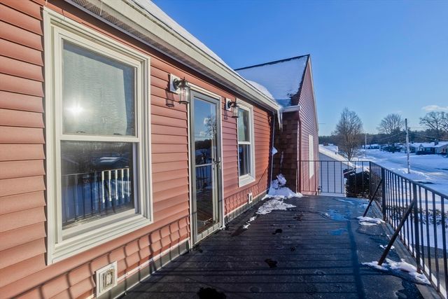 119 Oakridge St., Chicopee, MA 01020