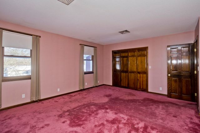 119 Oakridge St., Chicopee, MA 01020