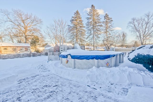 119 Oakridge St., Chicopee, MA 01020