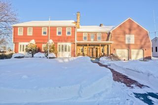 119 Oakridge St., Chicopee, MA 01020