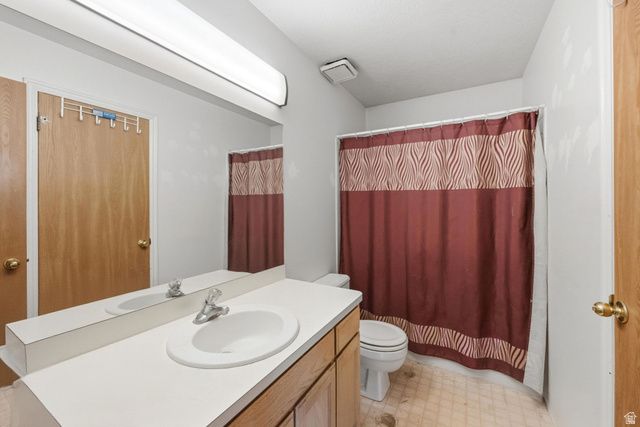 3080 W 4600 S, Roy, UT 84067