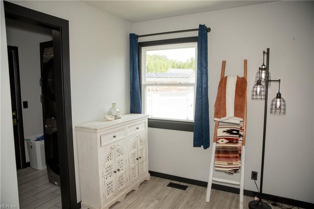 7 Lake Forest CT, Portsmouth, VA 23701