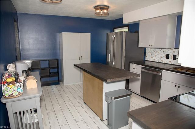 7 Lake Forest CT, Portsmouth, VA 23701