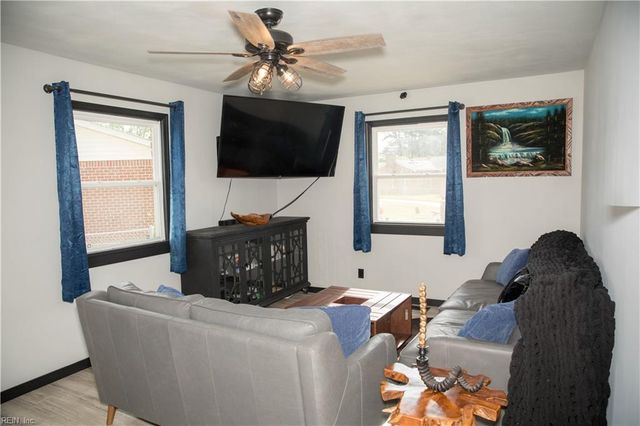 7 Lake Forest CT, Portsmouth, VA 23701