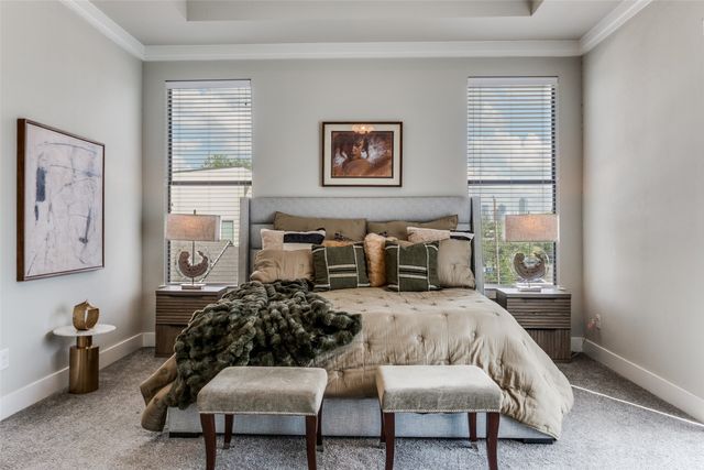 2043 Canada Drive, Dallas, TX 75212