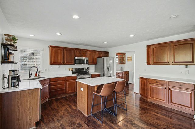 126 Brushwood Drive, Fort Thomas, KY 41075