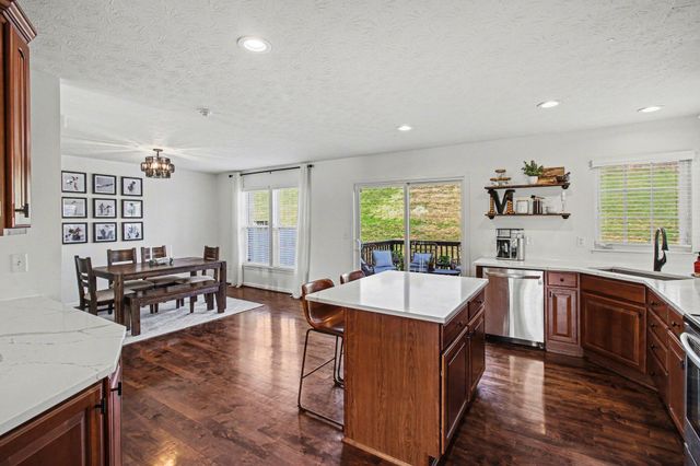 126 Brushwood Drive, Fort Thomas, KY 41075