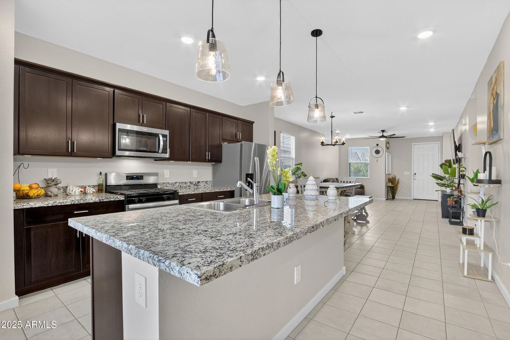 19090 N SILVER DOG Way, Maricopa, AZ 85138 — photo 4