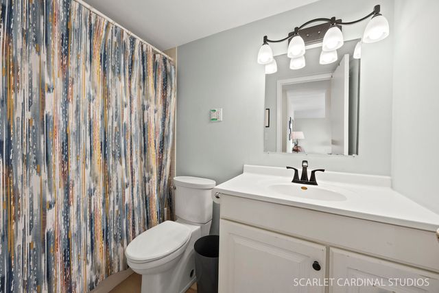 1056 N Mill Street 201, Naperville, IL 60563