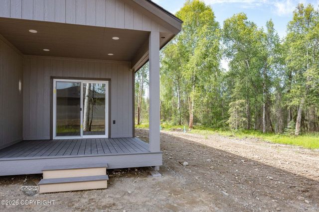 9413 W Palermo Circle, Wasilla, AK 99623