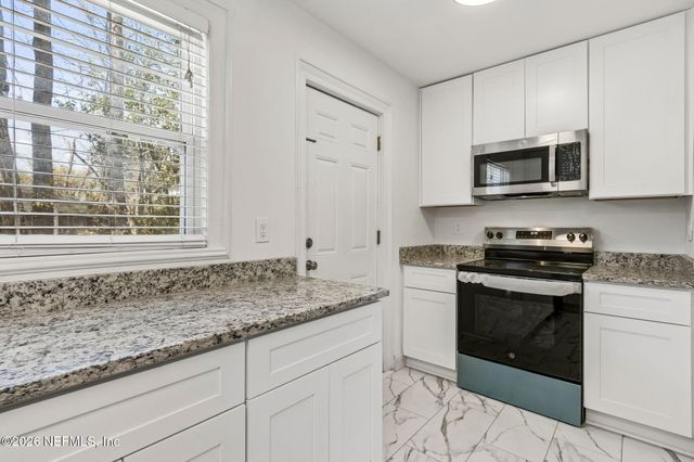 5049 ATTLEBORO Street, Jacksonville, FL 32205