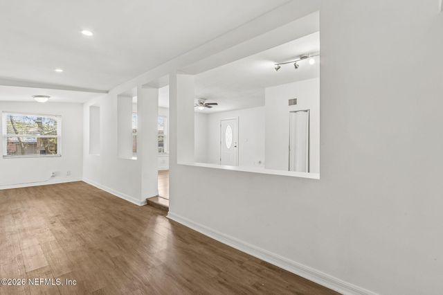 5049 ATTLEBORO Street, Jacksonville, FL 32205