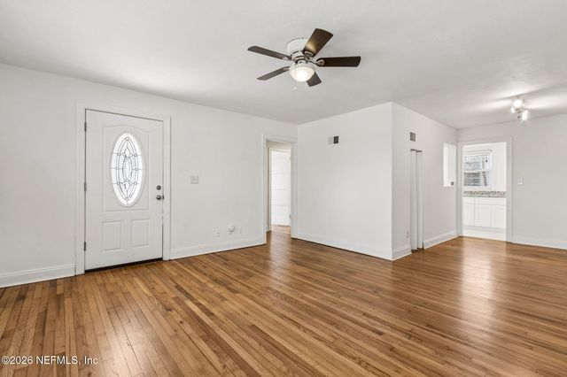 5049 ATTLEBORO Street, Jacksonville, FL 32205