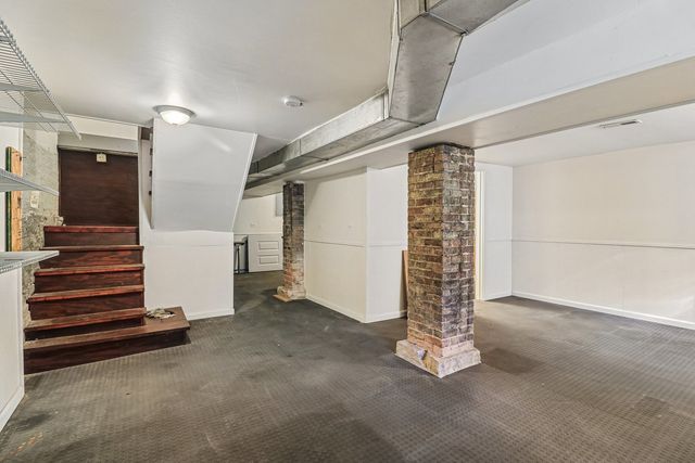 10540 S Maryland Avenue, Chicago, IL 60628