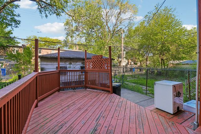 10540 S Maryland Avenue, Chicago, IL 60628