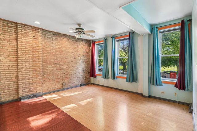 10540 S Maryland Avenue, Chicago, IL 60628