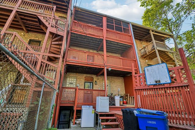 10540 S Maryland Avenue, Chicago, IL 60628
