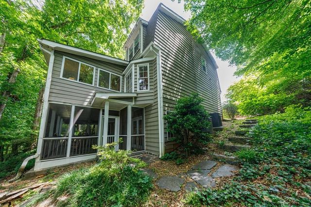 4002 Edgewood Court, Marietta, GA 30068