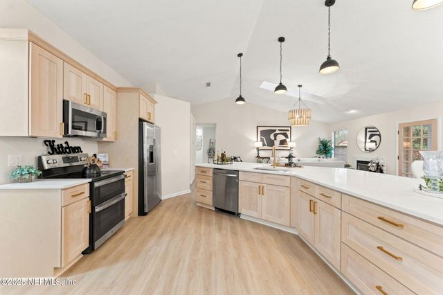 2157 HEATH GREEN Place N, Jacksonville, FL 32246