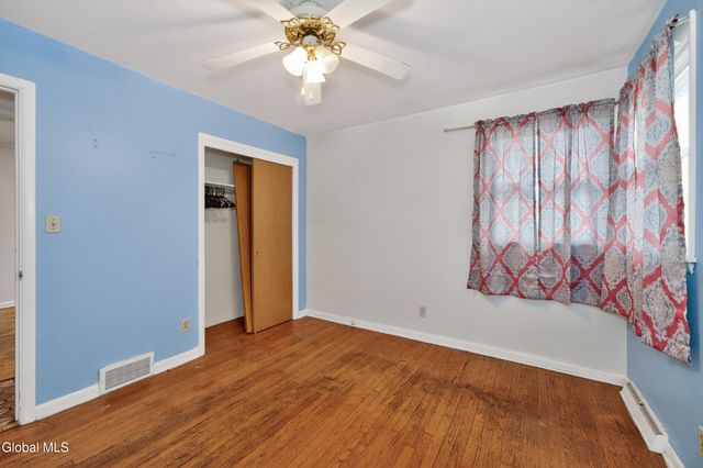 19 Pleasantview Avenue, Albany, NY 12203