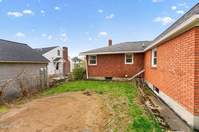 19 Pleasantview Avenue, Albany, NY 12203