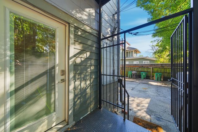 4618 Mckinney Street 5, Houston, TX 77023