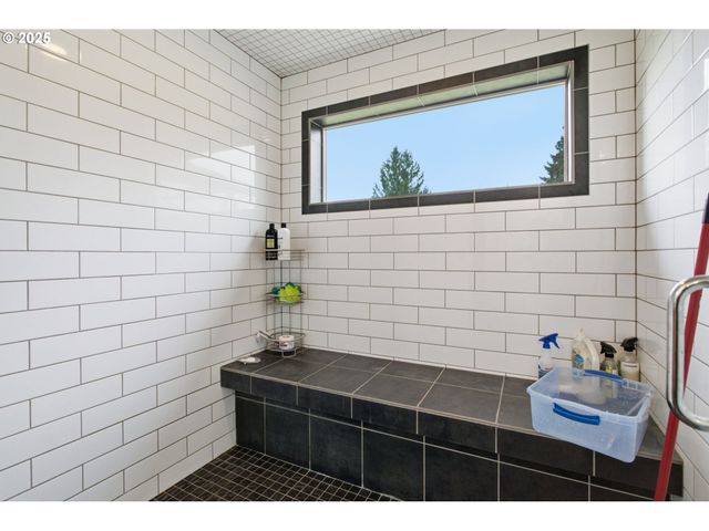 40971 DEERHORN Rd, Springfield, OR 97478