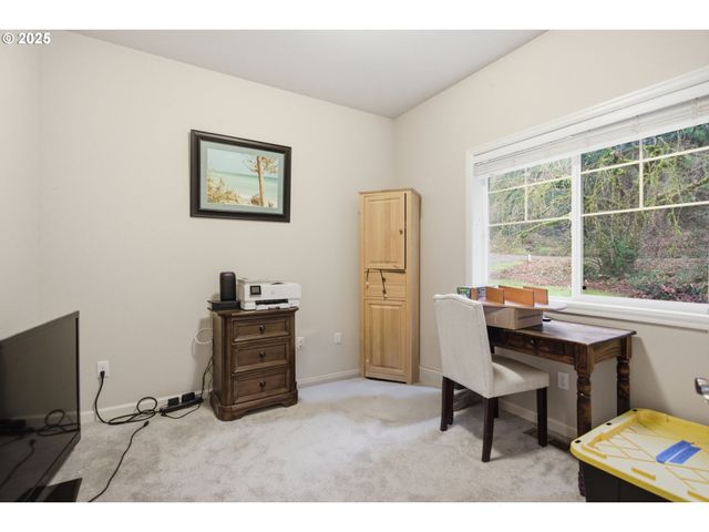 40971 DEERHORN Rd, Springfield, OR 97478