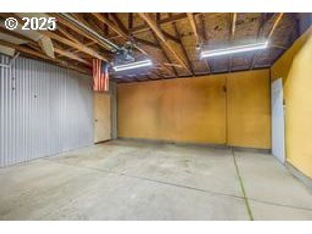 40971 DEERHORN Rd, Springfield, OR 97478