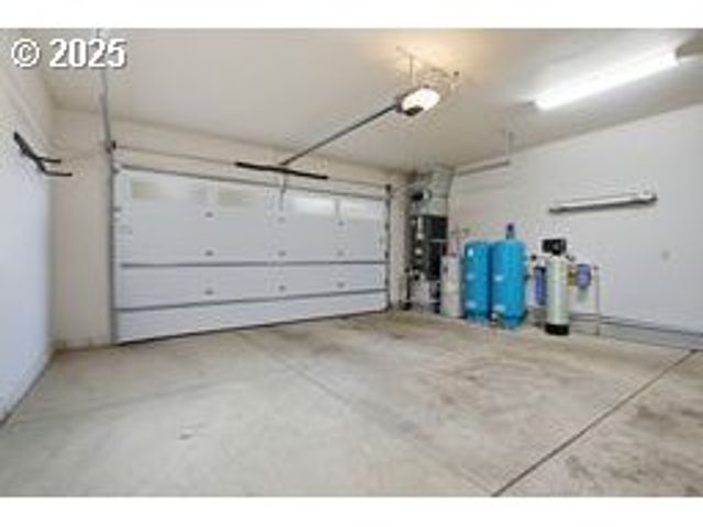 40971 DEERHORN Rd, Springfield, OR 97478