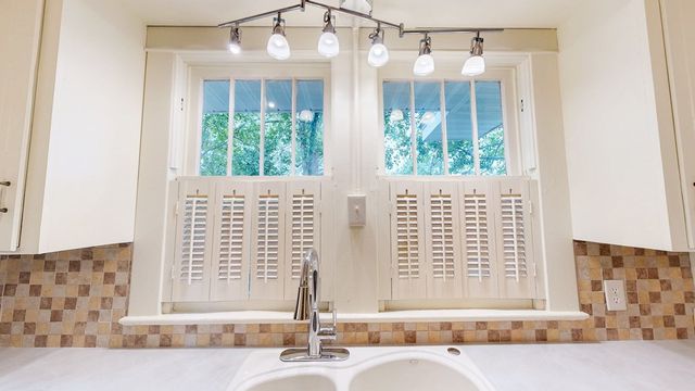 907 S Appletree Street, Dothan, AL 36301