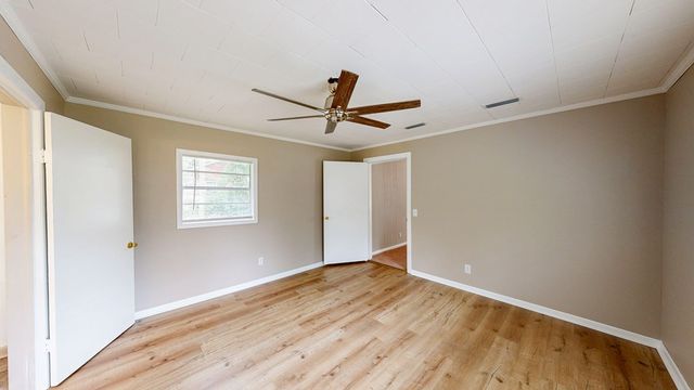 907 S Appletree Street, Dothan, AL 36301