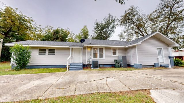 907 S Appletree Street, Dothan, AL 36301