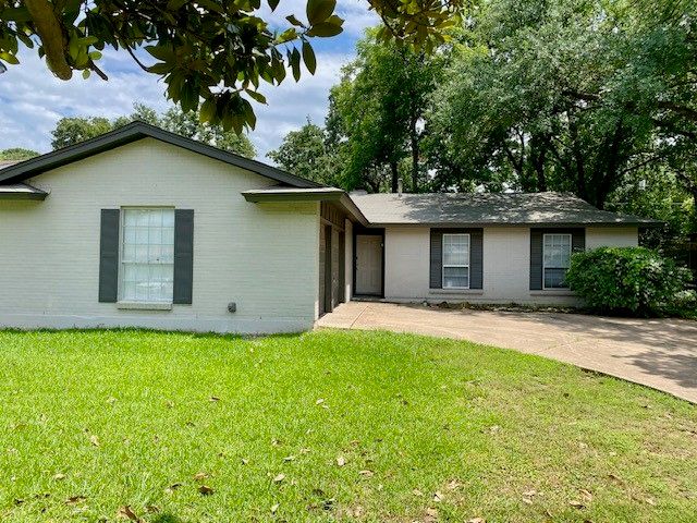 2714 Buffalo Drive, Arlington, TX 76013