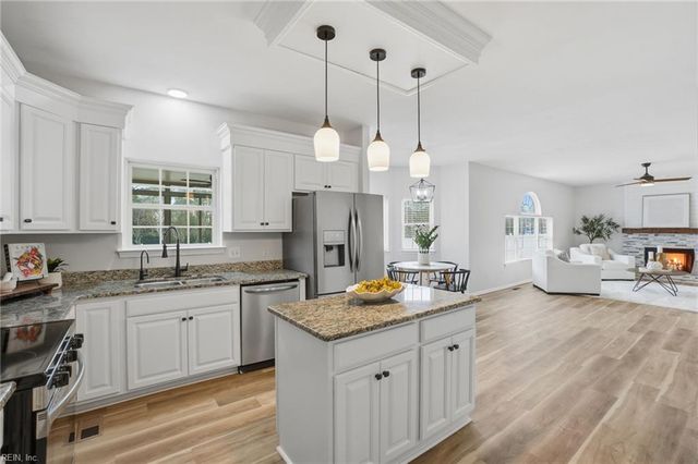 1300 Sasparilla CT, Chesapeake, VA 23320