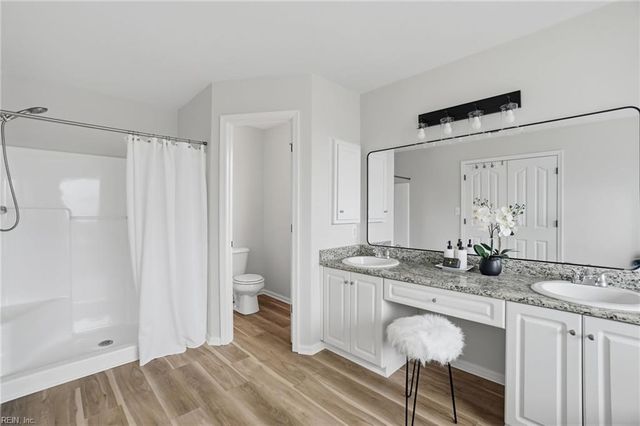 1300 Sasparilla CT, Chesapeake, VA 23320