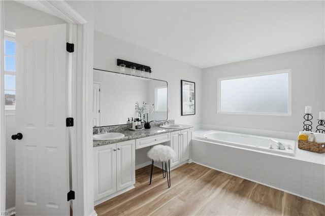 1300 Sasparilla CT, Chesapeake, VA 23320