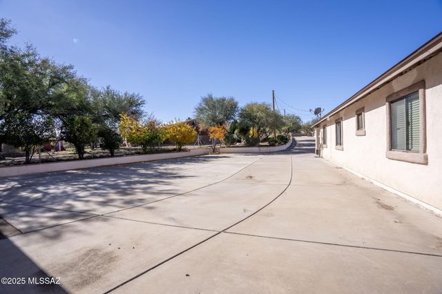 983 Matas Court, Rio Rico, AZ 85648