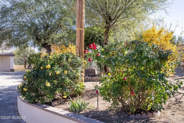 983 Matas Court, Rio Rico, AZ 85648