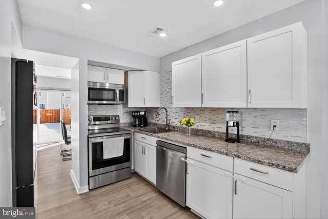 6014 BOBCAT CT, Waldorf, MD 20603